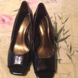 Liz Claiborne open toe dress shoes